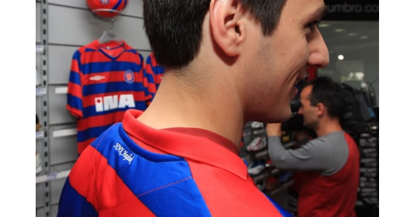 This is the brand new away Hajduk Split shirt for the 2008/09 season made by Umbro This is the brand new away Hajduk Split shirt for the 2008/09 season made by Umbro