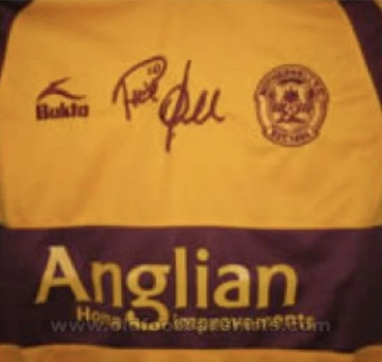 Embroidered tribute to Phil O'Donnell