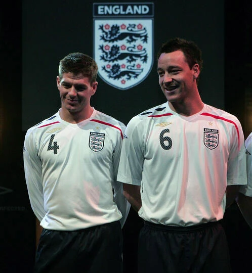 UMBRO Launches 2007 England Collection