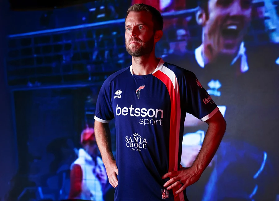 Bari 25/26 Erre&agrave; Third Kit