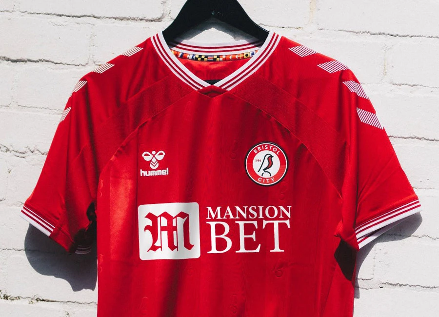 Bristol City 2020-21 Hummel Home Kit #WeAreTheRobins #BristolCity #ShareTheGame #hummelsport