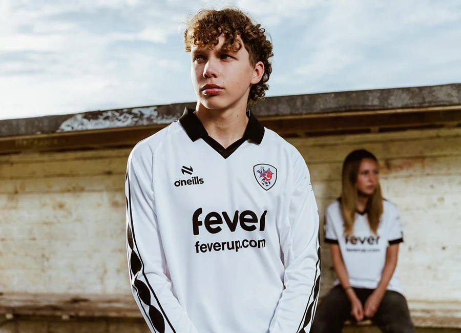 Bristol City 25/26 O&rsquo;Neills Away Kit