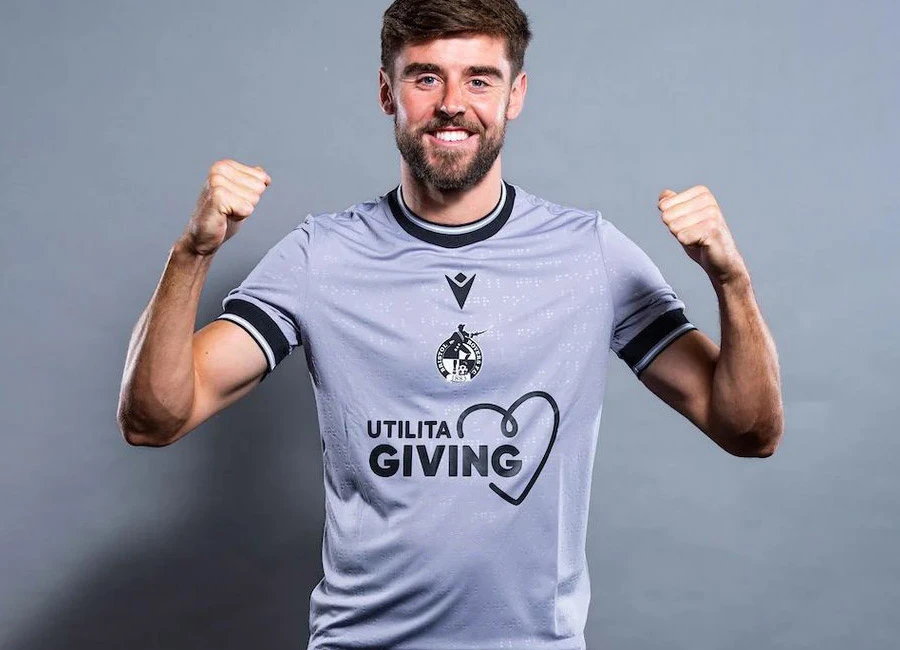 Bristol Rovers 2023-24 Away Kit