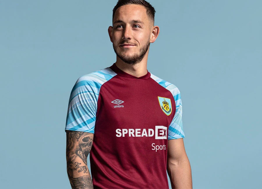 Burnley 2021-22 Umbro Home Kit #Burnley #Burnleyfc #Clarets #umbro