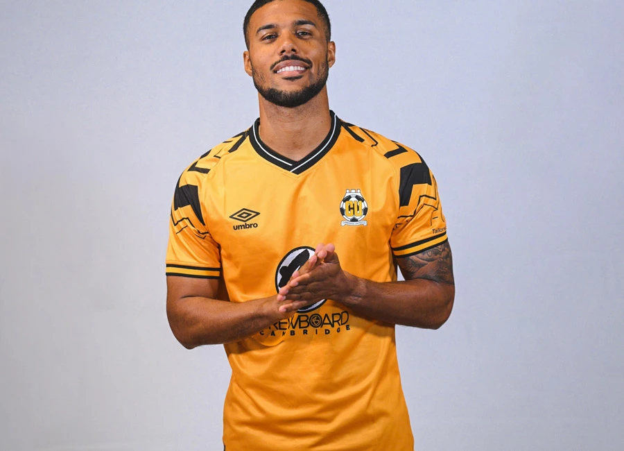 Cambridge United 2023-24 Umbro Home Kit