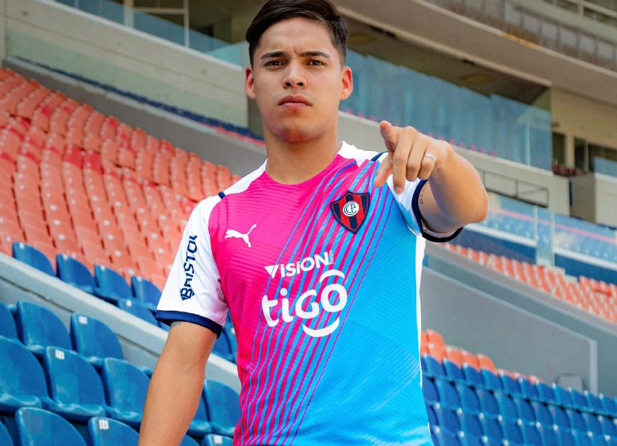 Cerro Porte&ntilde;o 2022 Puma Away Kit