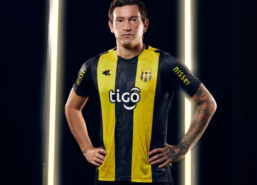 Club Guaran&iacute; 2022 Kyrios Home Kit