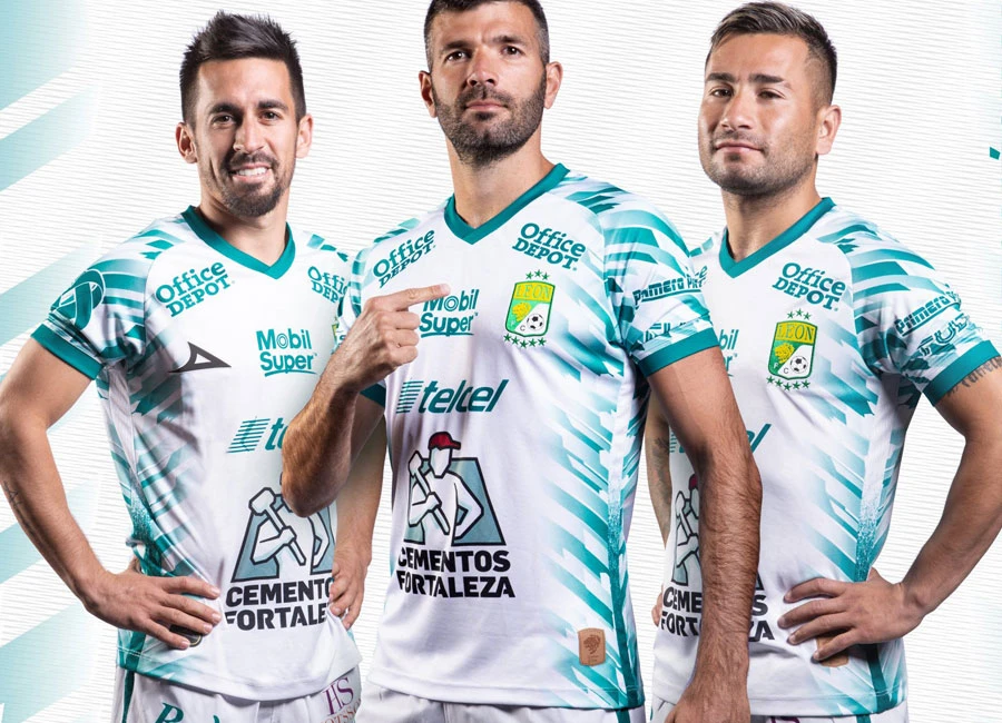 Club L&eacute;on 2021 Pirma Third Shirt