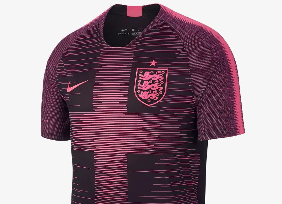 Nike England 2018/19 Pre-Match Football Shirt - Racer Pink / Black / Racer Pink