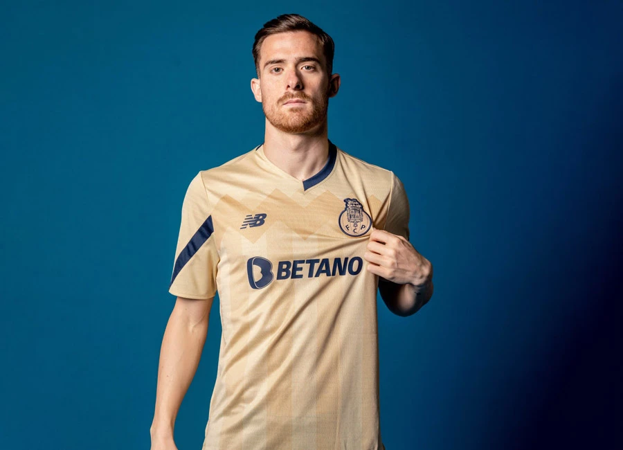 FC Porto 2023-24 New Balance Away Kit