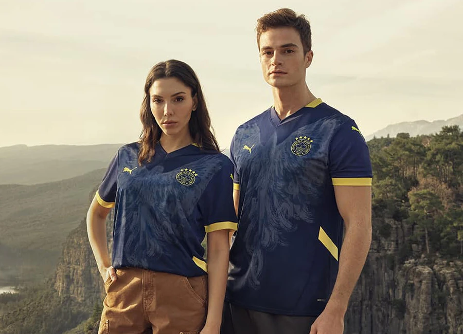 Fenerbah&ccedil;e 24/25 Puma Fourth Kit