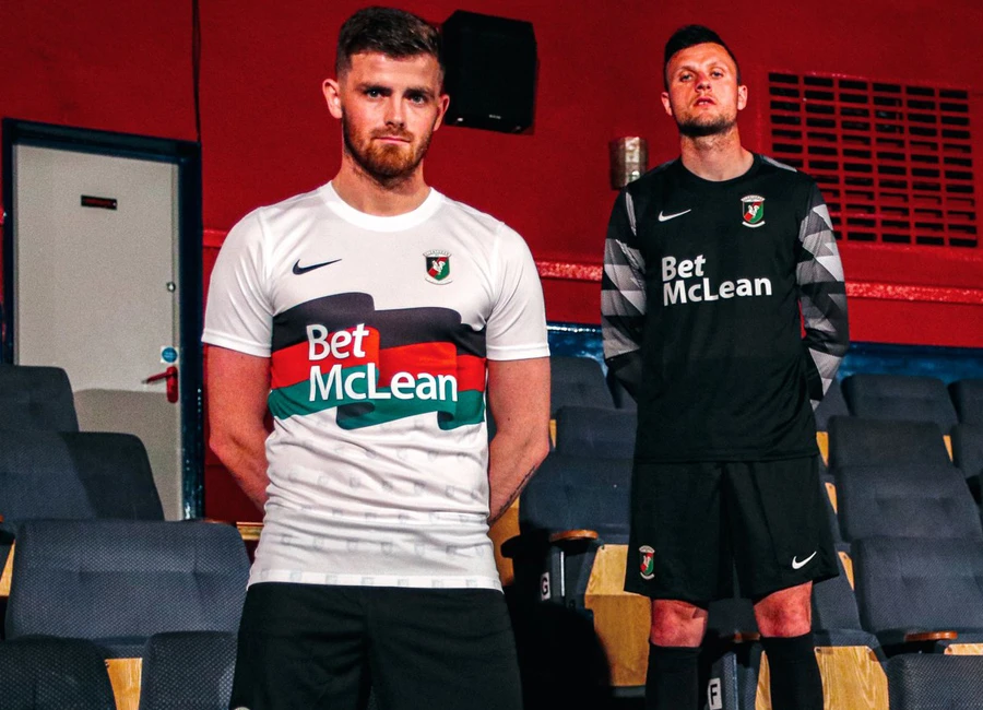 Glentoran 2021-22 Nike Away Kit