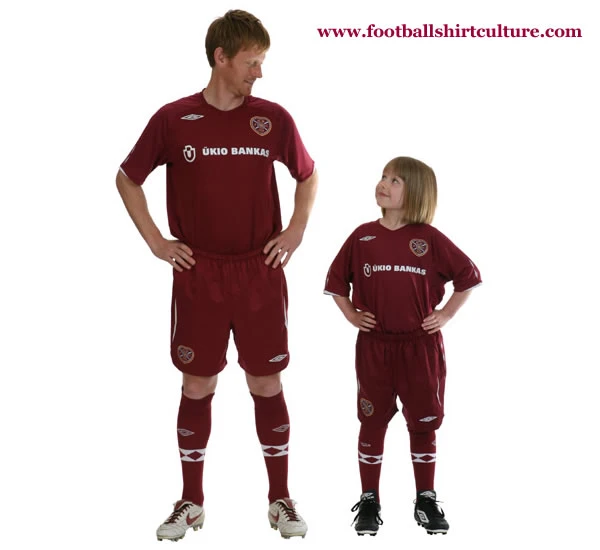 Hearts 08/09 Home Umbro football kit revealed