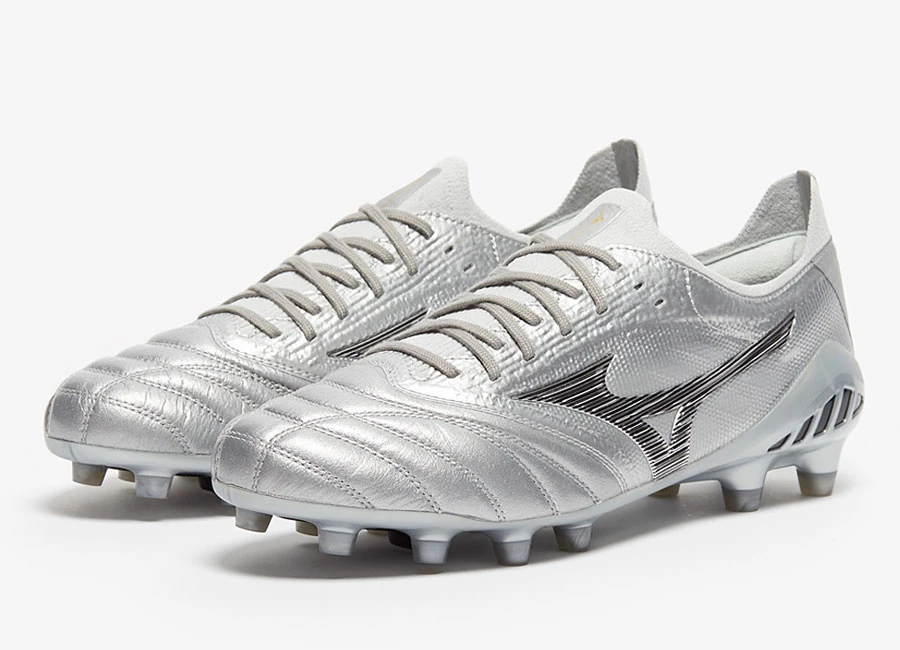 Mizuno Morelia Neo III &szlig; Japan - Galaxy Silver / Black / Galaxy Silver #footballboots #mizunofootball