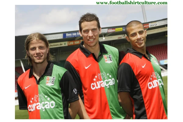 N.E.C. 08/09 Home and Away Nike football shirts