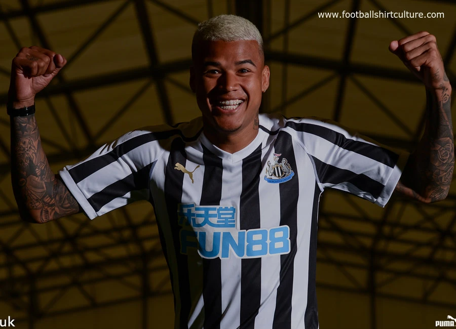 Newcastle United 2018-19 Puma Home Kit