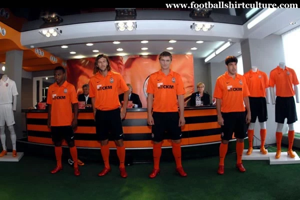 Shakhtar Donetsk 08/09 Nike Home Football Kit