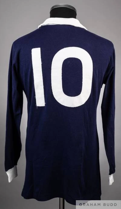 denis_law_1970s_scotland_jersey_b.jpeg