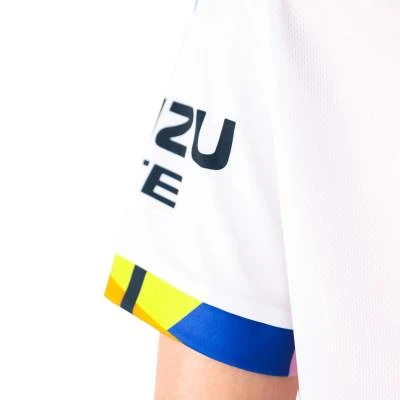 melbourne_victory_2024_macron_pride_warm_up_shirt_f.jpg