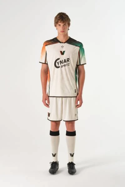 venezia_26_27_nocta_away_kit_a1.jpg