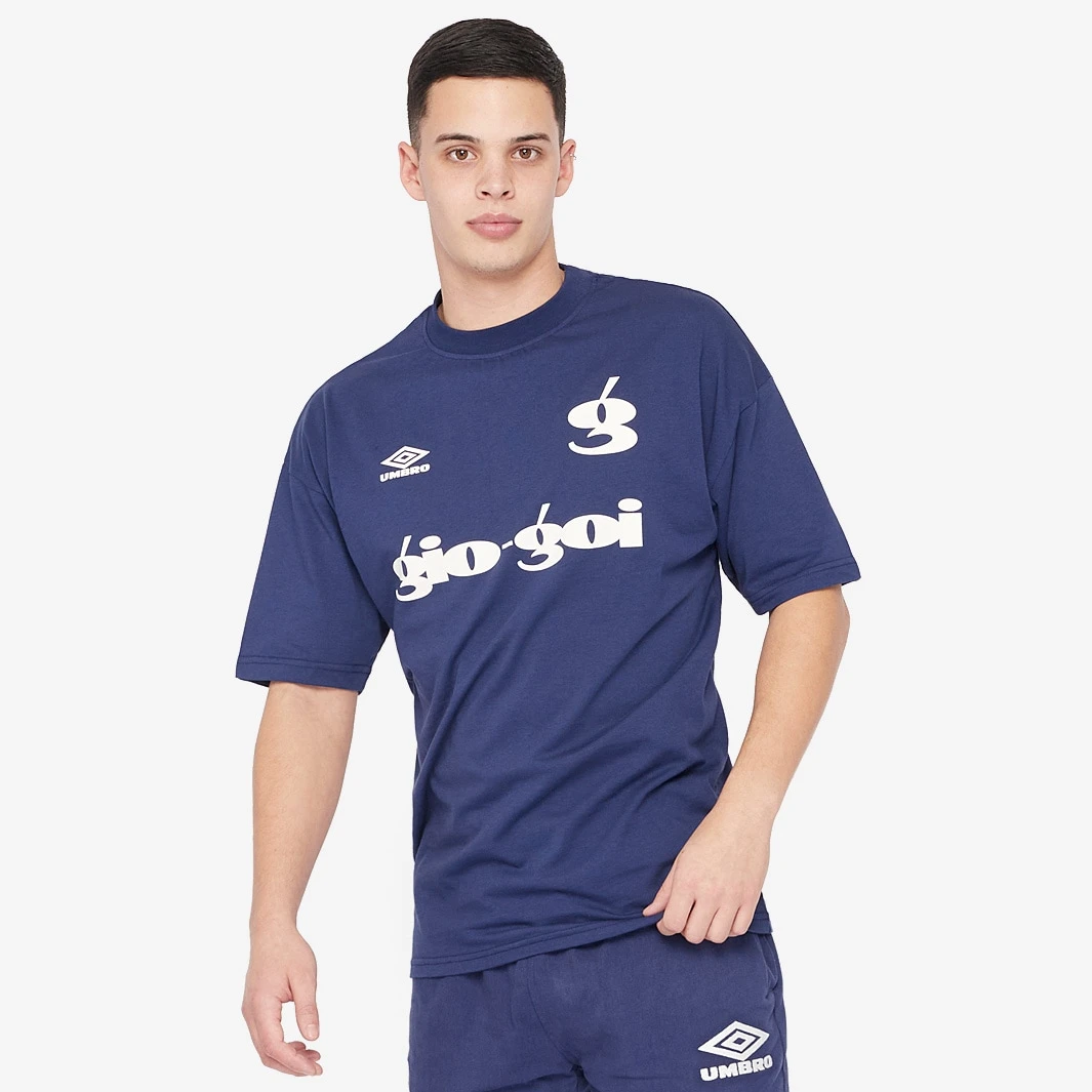 Umbro x Gio-Goi Logo Tee - Patriot Blue / Marshmallow