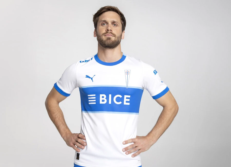 Universidad Cat&oacute;lica 2024 Puma Home Kit