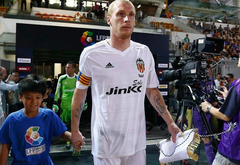 valencia-2014-lfp-world-challenge-adidas-home-football-shirt-a