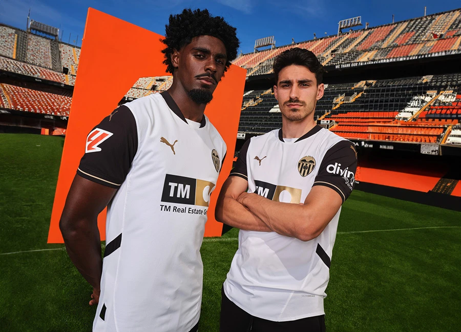 Valencia 24/25 Puma Home Kit